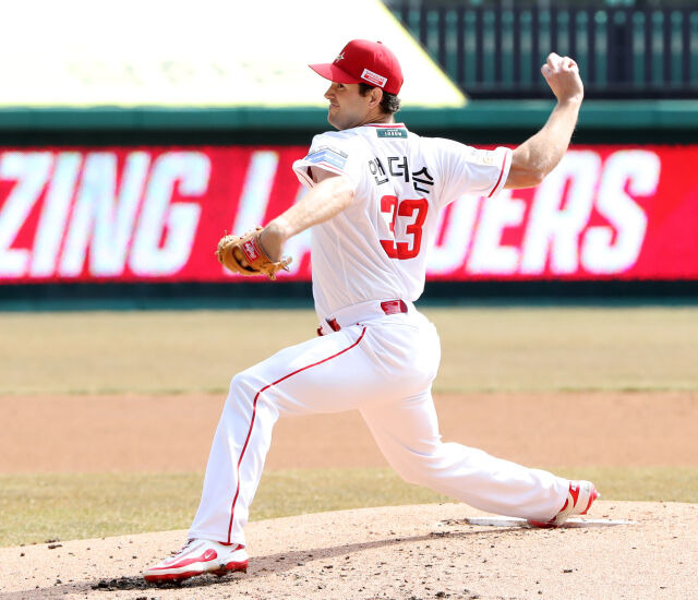 확정! 드디어 17일 등장한다, 14억에 데려온 박찬호 닮은꼴 어떠려나…