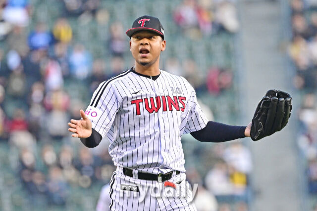 '해냈다' LG 역대 4번째 팀 노히트노런 대기록 작성, 엘동원 6이닝 KKKKKKKKK '부활투'... 삼성에 3-0 완승 [MD잠실]