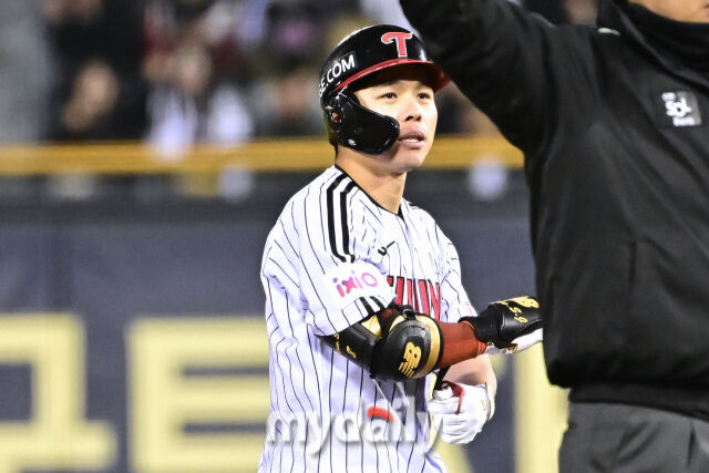 '해냈다' LG 역대 4번째 팀 노히트노런 대기록 작성, 엘동원 6이닝 KKKKKKKKK '부활투'... 삼성에 3-0 완승 [MD잠실]