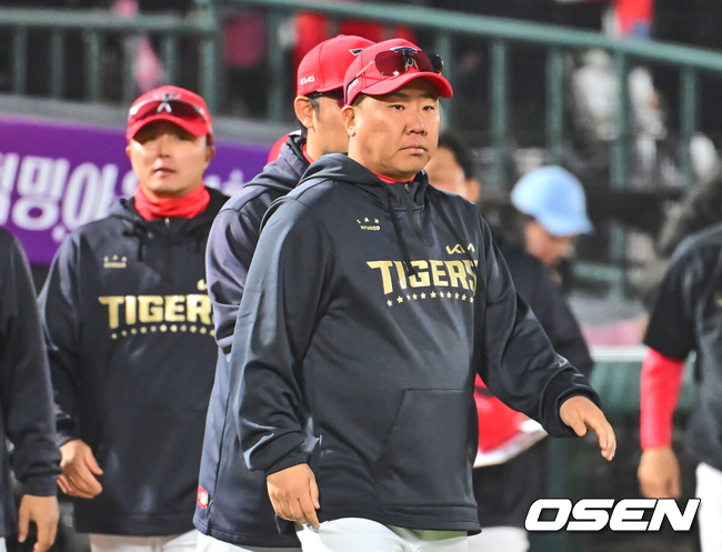 KKKKKKKKKKKKK 당하고도 1-0 잡았다...고무된 이범호 감독