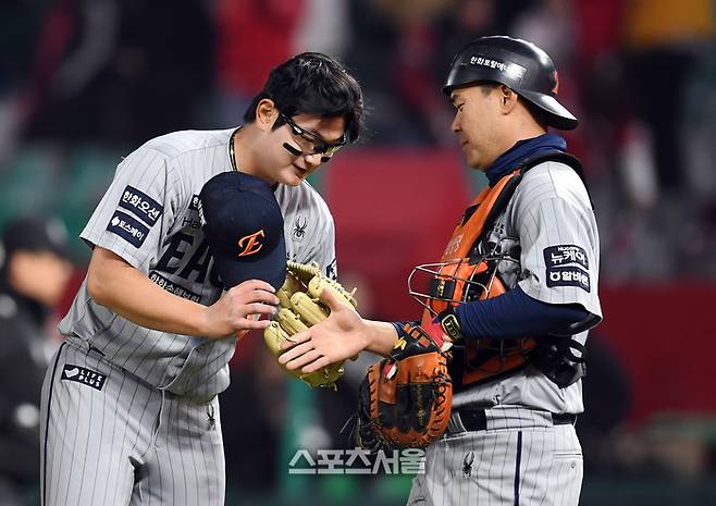 폰세 7이닝·12K 완벽투→‘2연승’ 한화 김경문 감독의 기쁨 가득 한마디 “수고했다” [SS문학in]
