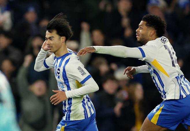 일본은 이미 축제! '日 손흥민' 미토마(28세, 리버풀) 대형 이적 터진다...亞 역대 최고 이적료 경신 예고→