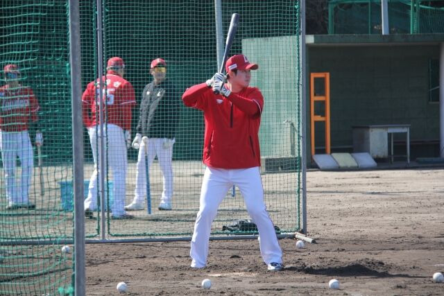 KBO 최초 500홈런에 다섯 걸음 남았는데…110억 전액 보장 계약 첫해에 못 뛰고 있다, 그는 언제 돌아올까
