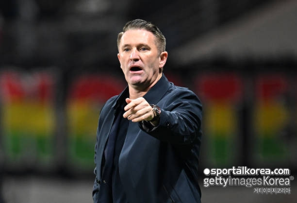 '폭로' 손흥민, 걸핏하면 교체! 좁아진 입지 이유 있었다...구단 레전드, 직접 언급