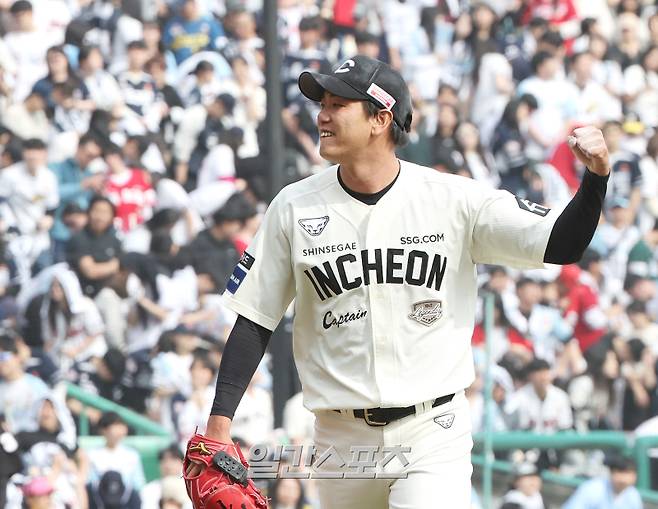 '3G 5피홈런' vs' 7⅔이닝 2실점'...홈런 공장에서 와이스는 어떤 모습일까