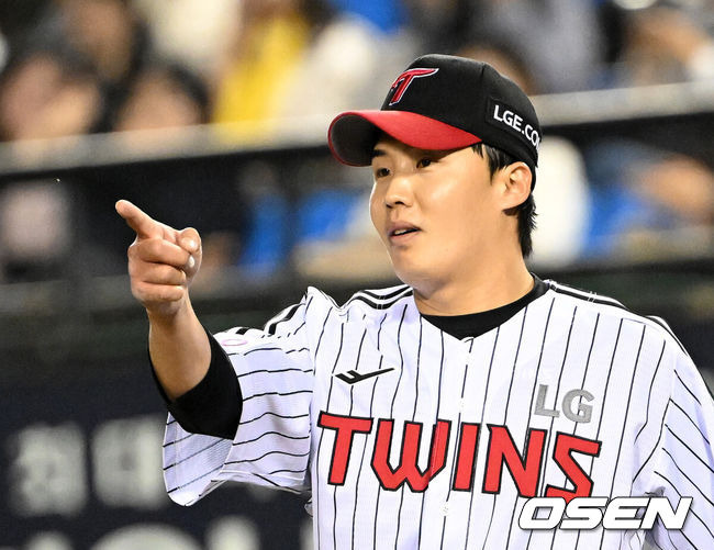 '70억 FA 옛 동료 만난다' LG, 전날과 동일 라인업...'아뿔싸' 에르난데스 1군 말소 [오!쎈 잠실]