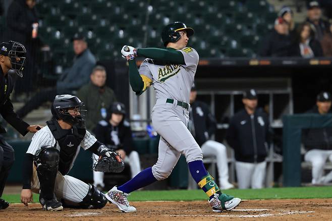 어디서 이런 거포가 나왔나? 7-8호포 연속 작렬, 홈런 단독 선두...저지는 10경기째 침묵