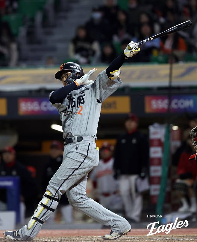 '20경기 침묵' 드디어 끝났다...한화 캡틴 채은성, 김광현 상대로 마수걸이 포 '쾅'! [IS 인천]