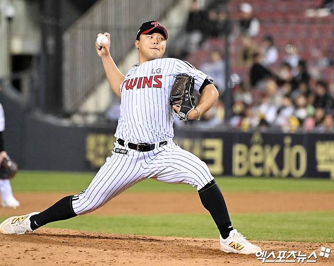 LG 미쳤다! 꿈의 '100승' 도전하나…삼성 12-2 완파→16승 3패 시즌 승률 '0.842' [잠실:스코어]