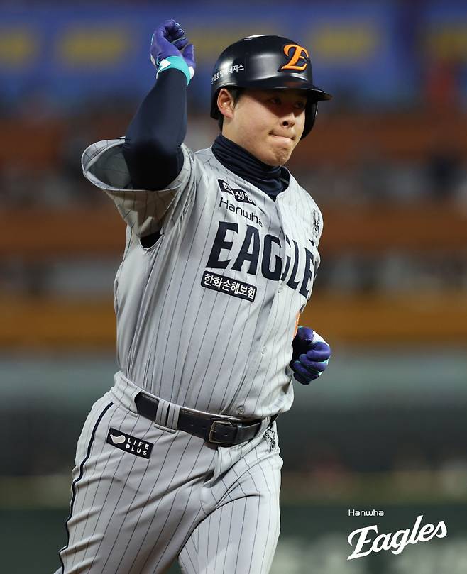 '오늘 날 잡았다' 한화 노시환, '홈런 공장'에서 시즌 첫 멀티 포 폭발 [IS 인천]