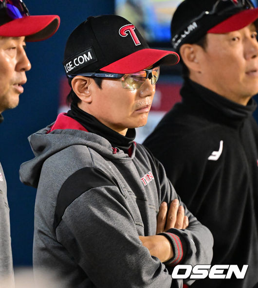 ‘121승 페이스 미쳤다’ LG는 패배를 모른다. 염갈량 칭찬 릴레이 “임찬규 어려웠는데 베테랑답게 QS, 박동원 5타점으로 타선 이끌었다”