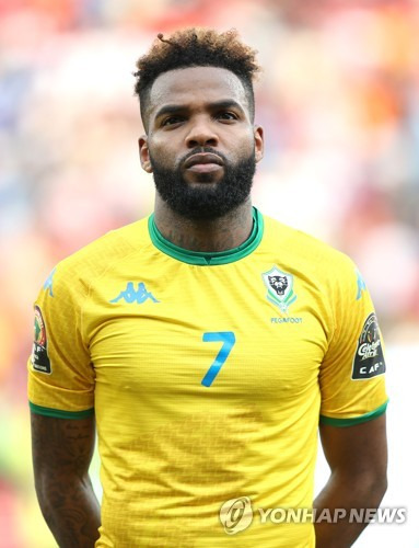 '튀르키예 리그 득점왕' 가봉 FW, 중국 자택에서 추락사 '향년 28세'…축구계 애도 물결