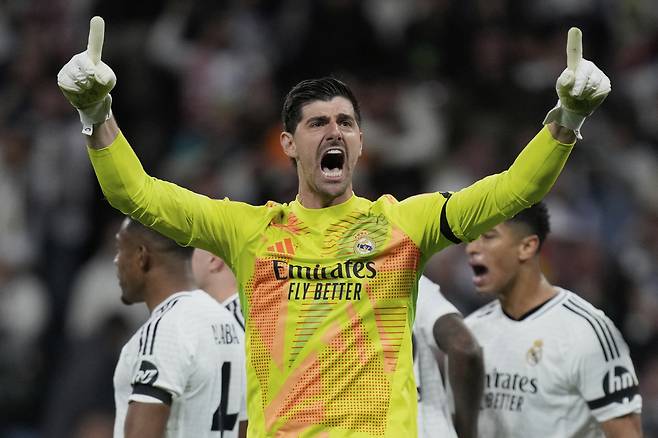 '대참사' 레알 마드리드 모든 걸 잃었다... 아스널에 1-2 또 패배 '합계 스코어 1-5' 탈락→아스널 16년 만에 UCL 4강행