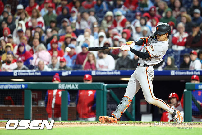 실투도 아니었는데…이정후 타격 기술 미쳤다, 103승 투수 공략한 적시타