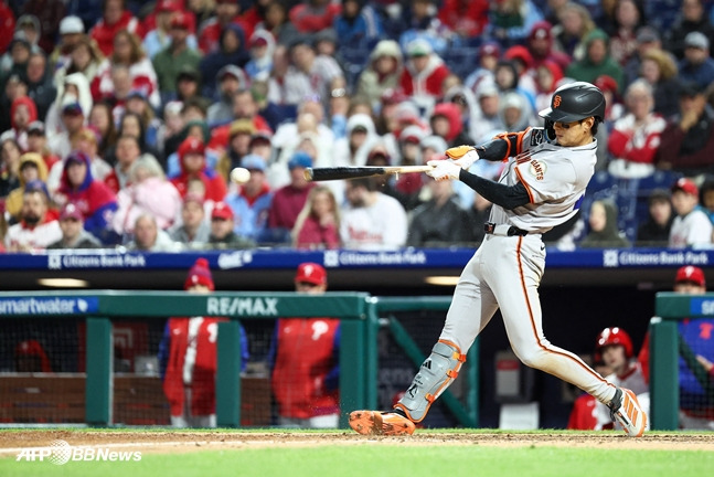 '예술 스윙' 이정후, 또또 총알타구로 시즌 10호 2루타→최다 2루타 선두 질주!