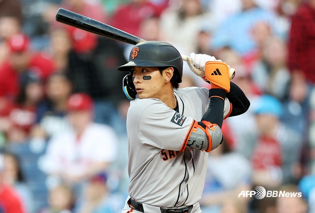 '예술 스윙' 이정후, 또또 총알타구로 시즌 10호 2루타→최다 2루타 선두 질주!