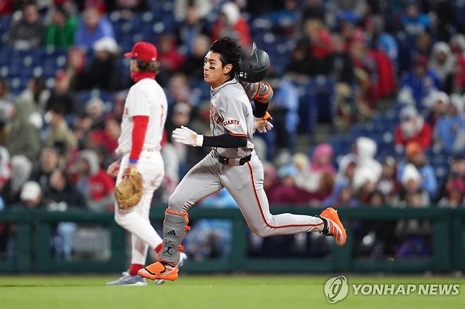 이정후, 시즌 10호 2루타…타율 8위·장타율도 6위 '펄펄'