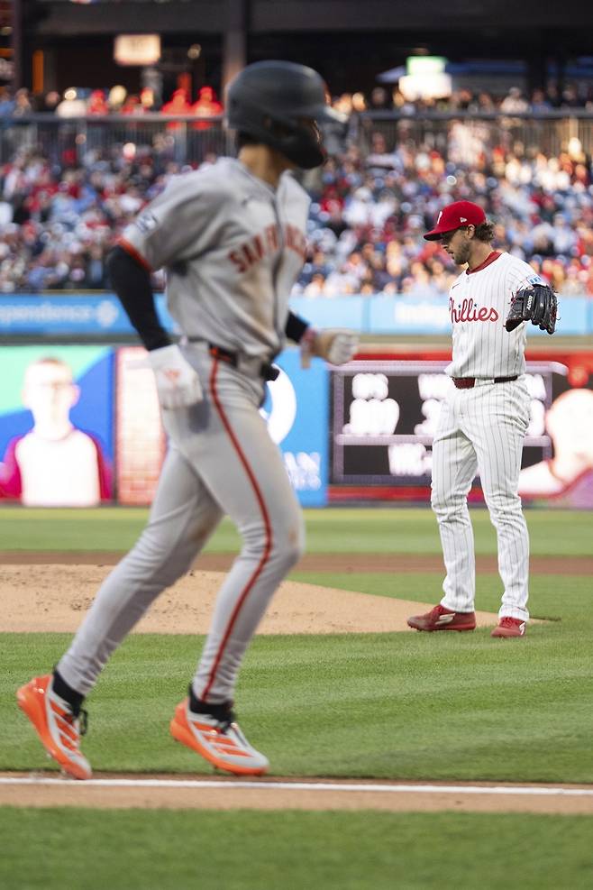 이정후, ML 2루타 1위+SF 득점권 타율 1위…2안타·2타점·2득점 맹타! PHI 최고 에이스 못 버텼다→SF도 11-4 대승