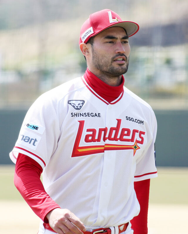 기다리고 기다리던 韓 데뷔전인데, 패패패 어깨가 무겁다…박찬호 닮은꼴 외인 출격 대기, 류현진 KBO 110승 도전