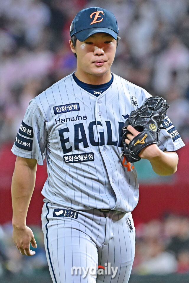 뜨겁다 한화, SSG전 스윕 미쳤다! '류현진 놀랐다' 노시환 호수비+3루타+2루타 폭발…정우주 156km, 김서현 157km [MD인천]