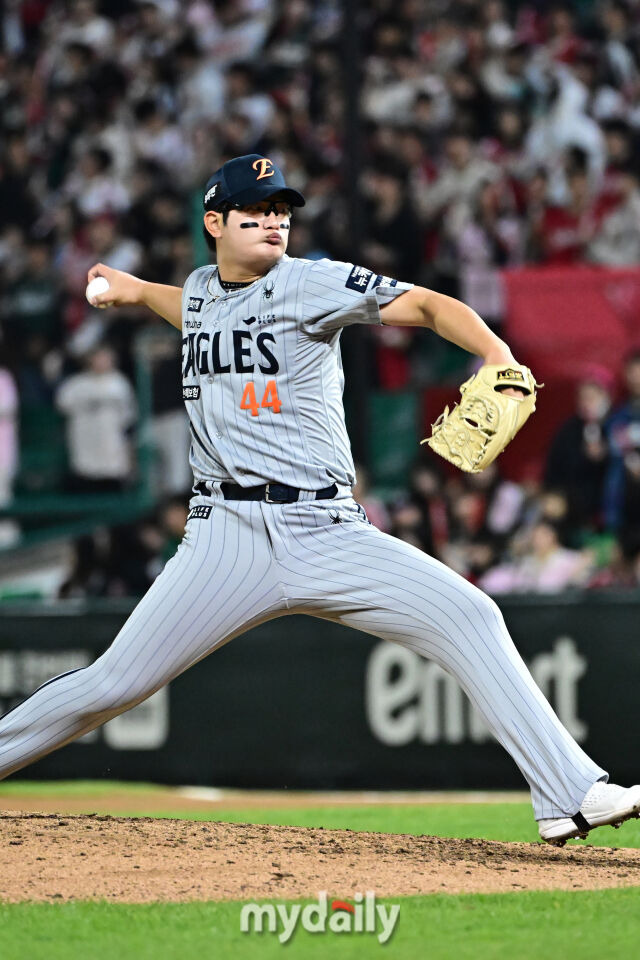 뜨겁다 한화, SSG전 스윕 미쳤다! '류현진 놀랐다' 노시환 호수비+3루타+2루타 폭발…정우주 156km, 김서현 157km [MD인천]