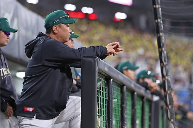 1점 뒤진 상황에서 정해영 투입한 이범호 감독