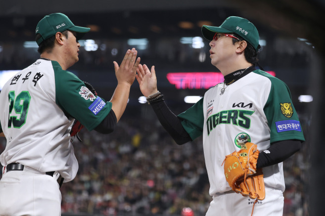 1점 뒤진 상황에서 정해영 투입한 이범호 감독