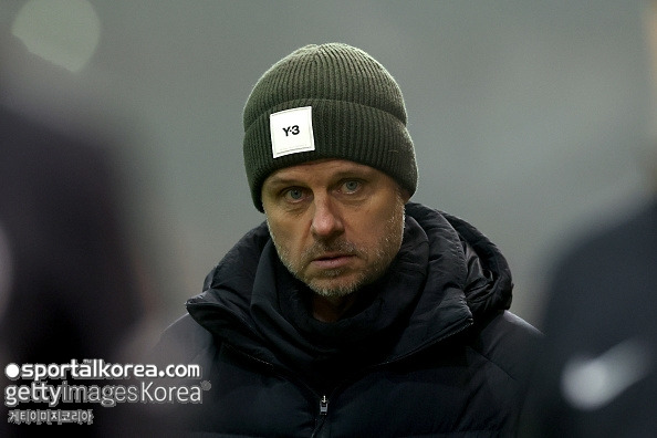 [오피셜] 'UCL 8강 탈락' 바이에른 뮌헨 F, 결국 감독과 결별 '초강수'…