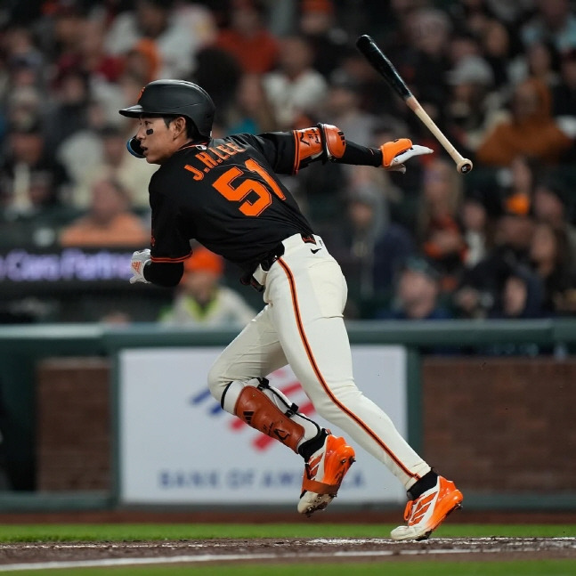 'ML 2루타 1위-OPS 8위인데' 이정후는 왜, '1조 스타'에 밀렸나... 파워랭킹 톱10 진입은 시간문제