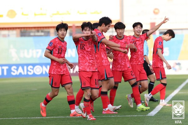 장하다 한국 U-17! 아시안컵 준결승서 개최국 사우디에 1-0 리드→결승 진출 눈앞(후반 진행 중)
