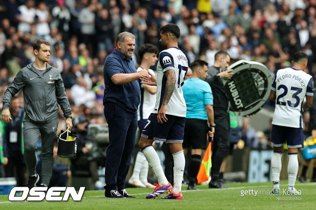 '핵충격 大폭로' 토트넘 수비 기둥의 이중 위선, 포스텍 지지로 팀 분열 ⇒ 정작 본인은 이적 추진