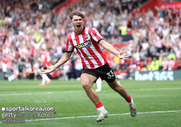 '초대박' 韓 희망 양민혁, 미래 활짝 폈다...악마의 협상가