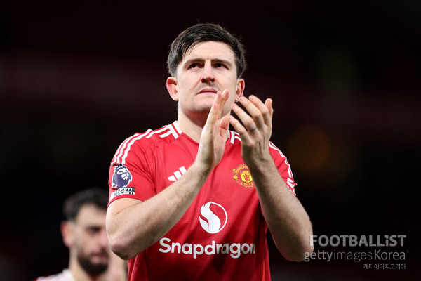 [리뷰] '2-0→2-4→5-4' 꿈의 극장 역대급 각본 없는 드라마! 맨유, 매과이어 결승골로 리옹에 대역전승 '유로파 4강 진출'