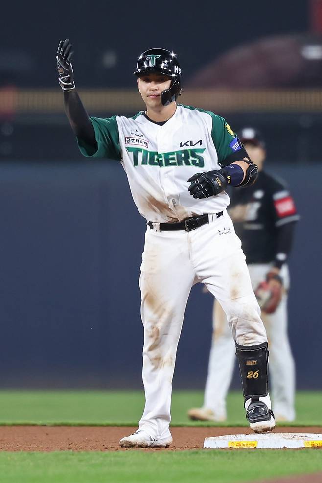 지고 있는데 정해영 투입한 이범호 감독과 주장 나성범의 극적인 끝내기…“포기할 수 없었다”[스경x현장]