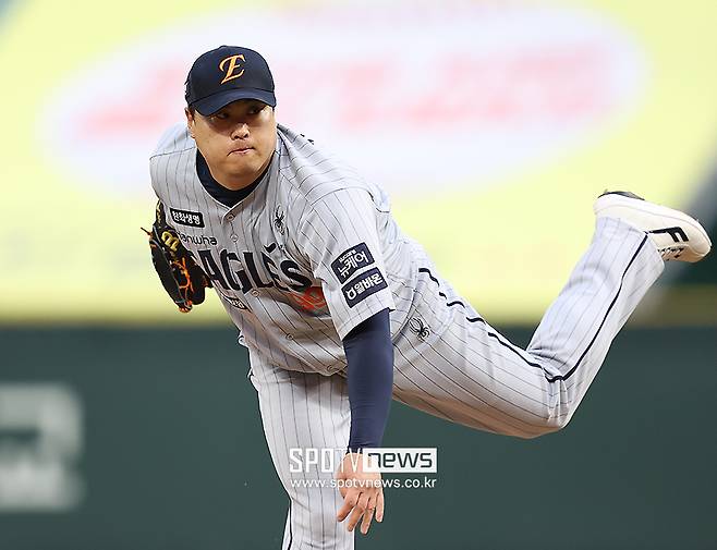류현진도 구위 인정했다… 대표팀 희소식? 류현진-화이트 WBC에서 태극마크 달고 만날까