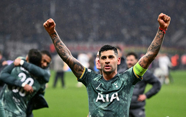 손흥민 진짜 우승 보인다→하늘이 정해준 '꿀대진'... 토트넘, 프랑크푸르트 꺾고 UEL 4강 진출