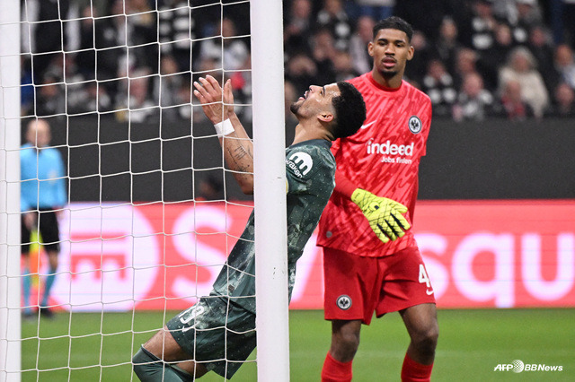 손흥민 진짜 우승 보인다→하늘이 정해준 '꿀대진'... 토트넘, 프랑크푸르트 꺾고 UEL 4강 진출