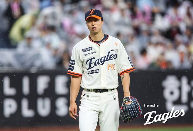 '승승승승승' 한화는 못말려! 노시환-채은성 '슈퍼 이글스포' 폭발…4타점 이도윤 인생경기+엄상백 이적 후 첫 승 [대전:스코어]