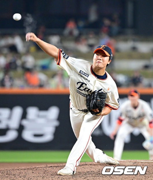 '5연승' 한화 또 이겼다, 9일 만에 10위→3위 도약…9G 8승 급반등, 김경문 감독