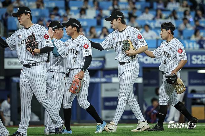 '와' 롯데·한화가 2·3위라니, '5연패' SSG 이틀 만에 2→6위…순위가 요동쳤다(종합)