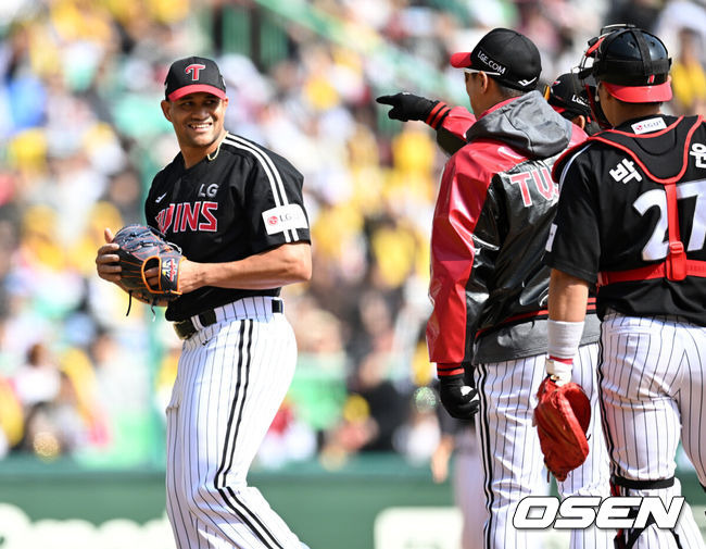 “공이 삐뚜루 간다” ML 20승 투수, 한국 오자마자 20승 하겠네…5G 4승 ERA 1.69, 염갈량 “15승은 한다” 했는데