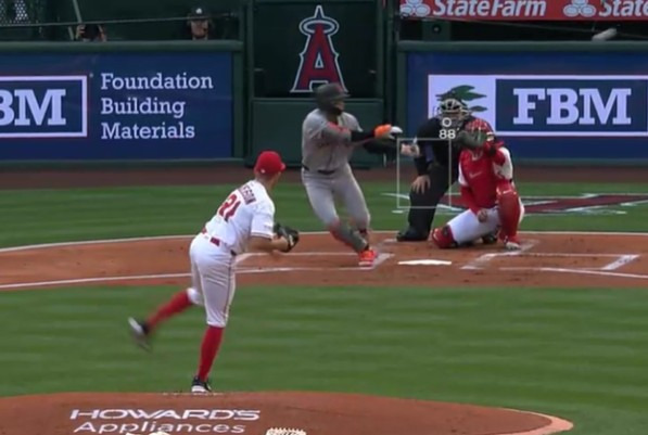 이정후 미쳤다!, 이젠 '초구 번트안타'까지... 4G 연속 안타