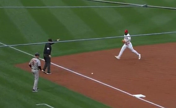 이정후 미쳤다!, 이젠 '초구 번트안타'까지... 4G 연속 안타