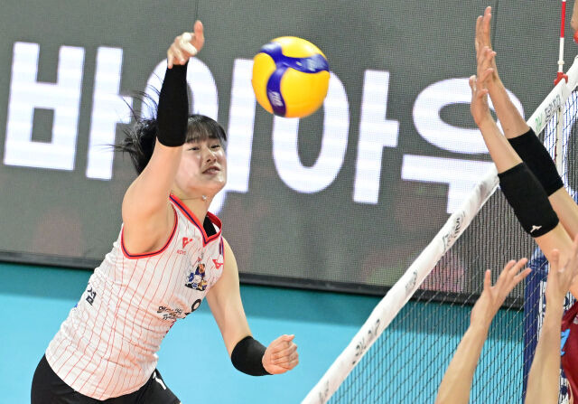 괜히 고교생 국가대표 아니었네, 시원시원한 공격에 2250명 환호…2순위 OH는 9연속 서브 실화? 패배에도 돋보였다 [MD화성]