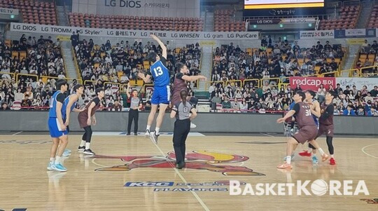 LG의 연습 경기 중점사항, 수비 에너지 레벨 … ‘부상 복귀’ 두경민, 첫 3점 3개 모두 성공