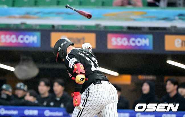 '2시간35분 우천 중단’ 무적 LG는 하늘도 못 막는다, 18승4패→개막 22G 역대 최고 승률 신기록...SSG, 6연패→7위 추락 [인천 리뷰]