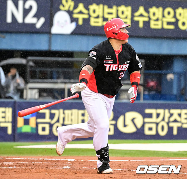 “KIA 미치도록 사랑해요!” 폭우에도 목이 터져라 외쳤다…꽃감독이 꼽은 수훈갑 “팬들 없었으면 못 이겼다” [오!쎈 잠실]