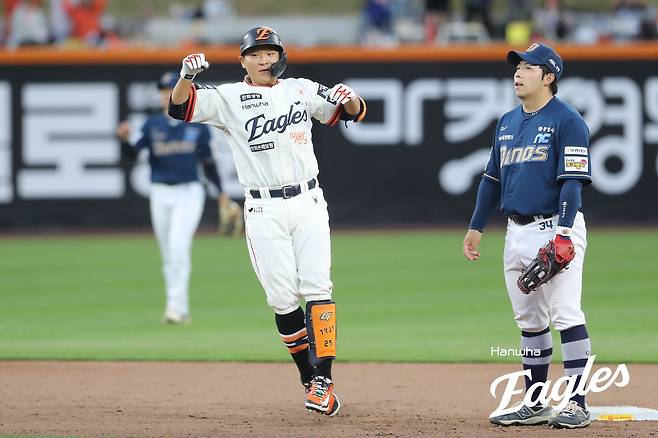 한화 무섭다! '문폰와류엄문' 선발 6연승!→리그 2위…지는 법 잊은 이글스, 노시환-플로리얼 홈런쇼 앞세워 연승 질주 [대전:스코어]