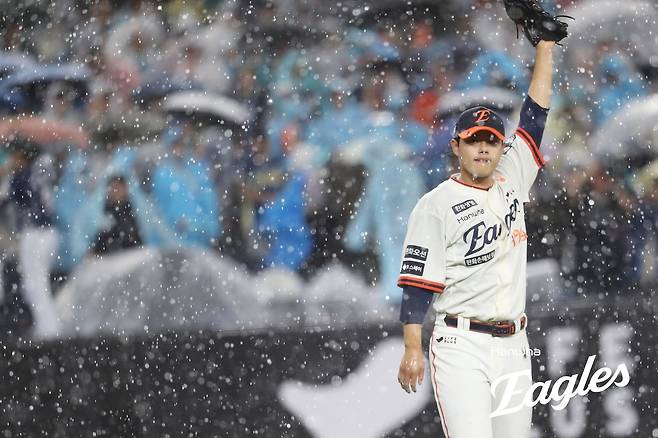 한화, 파죽의 6연승+2위 점프…롯데는 5연승 불발(종합)