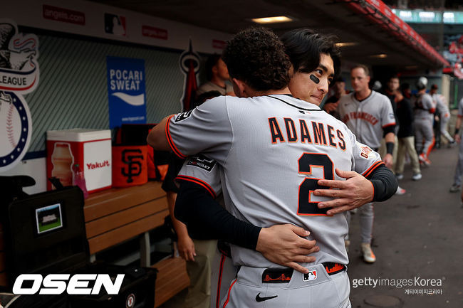 '5G 연속 안타 도전' 이정후, 에인절스전 3번 중견수 출격...2연패 탈출 선봉장 될까